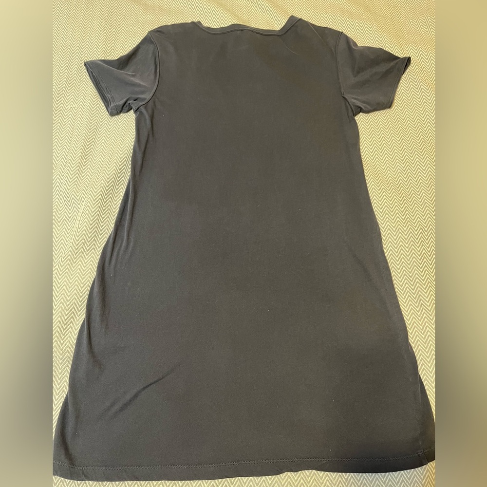 Z Supply organic cotton t-shirt dress. Color: Graphite. Size Medium. EUC. - Picture 7 of 9